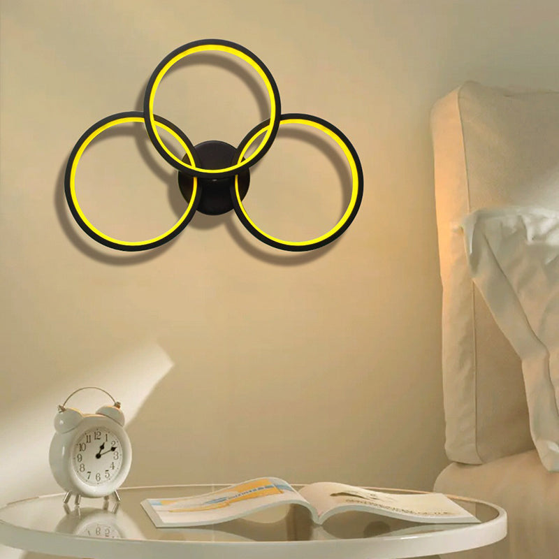 Moderne Art Deco Dreifach-Kreis PC-Schirm LED-Wandleuchte für das Schlafzimmer 