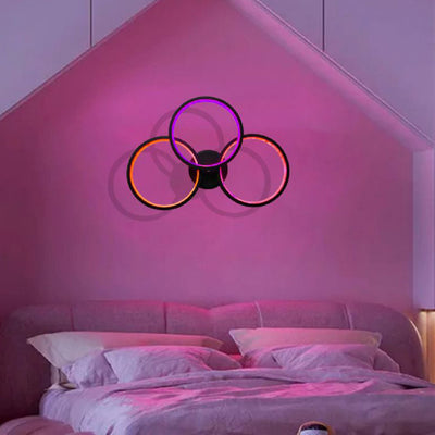 Moderne Art Deco Dreifach-Kreis PC-Schirm LED-Wandleuchte für das Schlafzimmer 