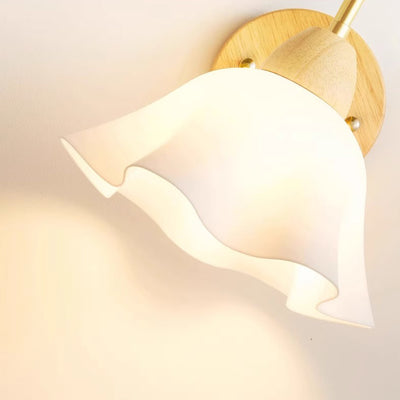 Contemporary Nordic Flower Curved Pole Acrylic Shade Wood Frame 1-Light Wall Sconce Lamp For Bedroom