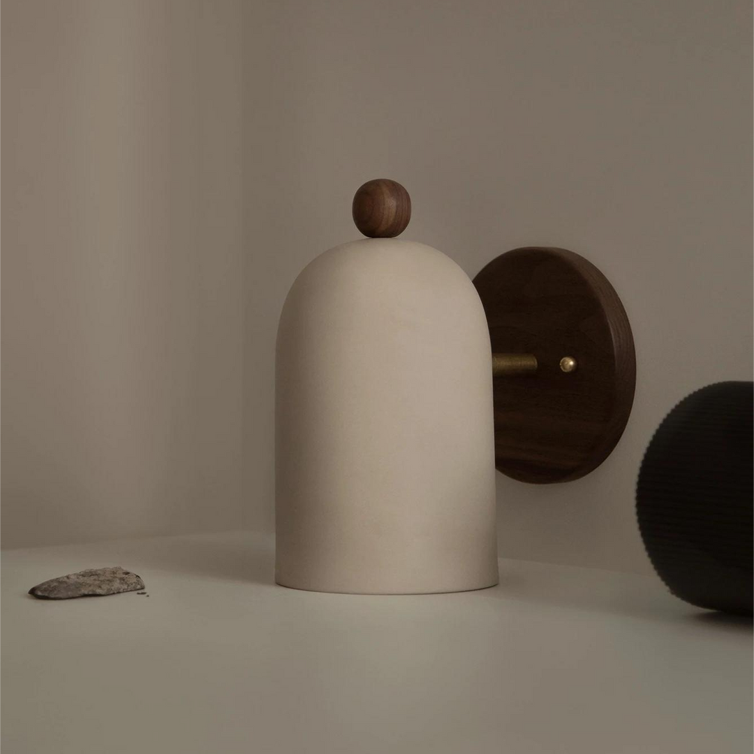 Traditionelle japanische drehbare Zylinderholz-Wandleuchte mit 1 Licht für das Wohnzimmer 