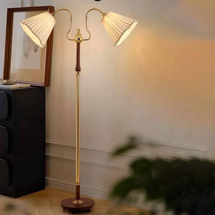 Lampe de sol traditionnelle vintage à cylindre en dentelle plissée avec abat-jour en tissu, cadre en bois et fer, 2 lumières pour salon 