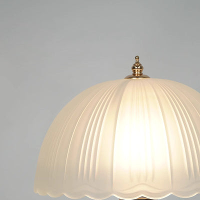 Lampe de table contemporaine nordique en verre à dentelle en demi-dôme avec un éclairage pour chambre à coucher 