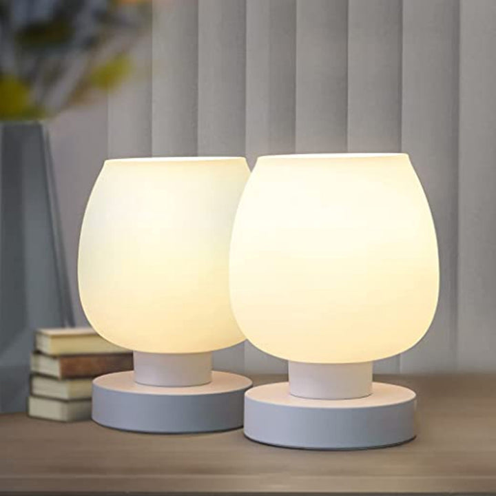 Lámpara de mesa de 1 luz con base de hierro y pantalla de vidrio redonda moderna minimalista para dormitorio 