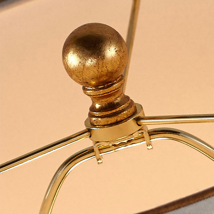 مصباح طاولة لغرفة النوم بقاعدة سيراميكية عصرية بتصميم بسيط ومزهرية مربعة مع غطاء قماشي معدني بلمبة واحدة 