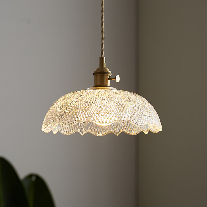 Suspension moderne minimaliste en laiton avec cône de fleurs rond en verre à 1 lumière pour salon 