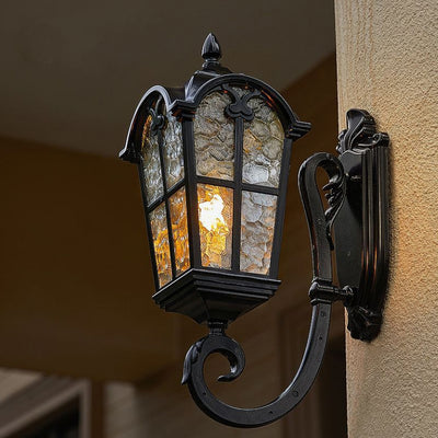 Applique murale extérieure en aluminium à dentelle quadrilatérale européenne traditionnelle avec verre imprimé 1 lumière pour jardin 