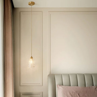 Lustre suspendu en laiton et verre à 1 lumière de forme de coupe de fleur minimaliste moderne pour chambre 