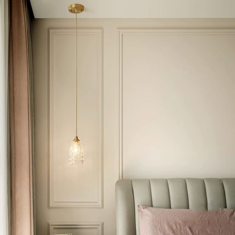 Lustre suspendu en laiton et verre à 1 lumière de forme de coupe de fleur minimaliste moderne pour chambre 