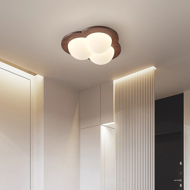 Luz de techo LED de montaje empotrado con pantalla de PE de madera en forma de corazón estrella creativa contemporánea para dormitorio 