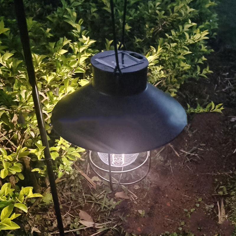 فانوس شمسي بسيط حديث بإطار حديدي وضوء LED للمناظر الطبيعية ضوء خارجي للحديقة 