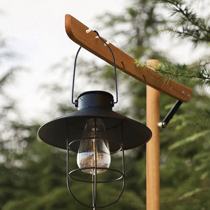 Lanterne solaire à simplicité moderne, cadre en fer, lumière LED pour paysage, lumière extérieure pour jardin 
