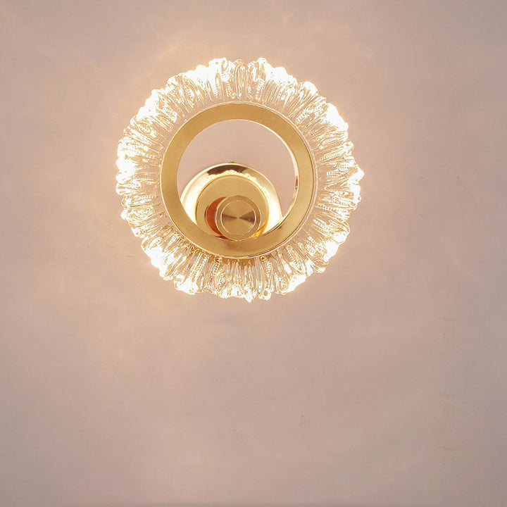 Moderne minimalistische runde Blütenblattform Eisen Acryl LED Wandleuchte für Schlafzimmer 