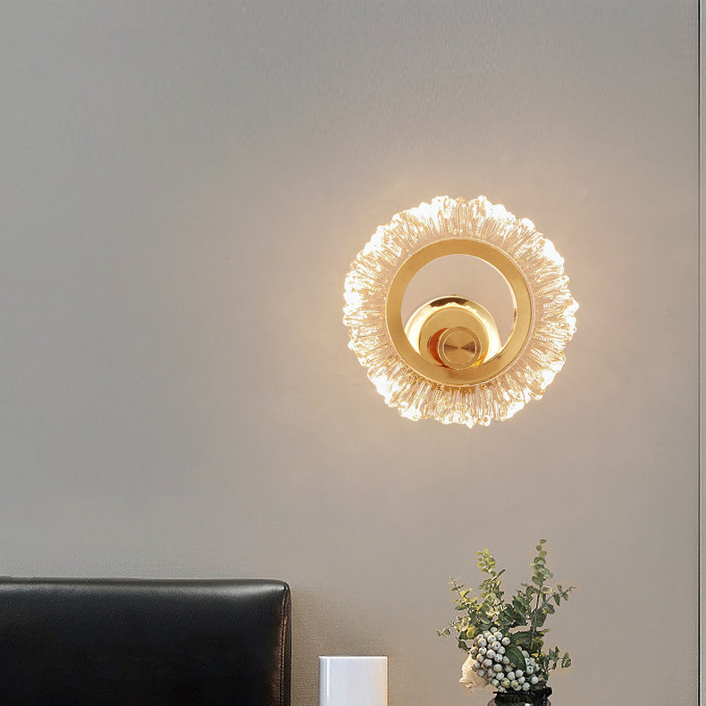 Moderne minimalistische runde Blütenblattform Eisen Acryl LED Wandleuchte für Schlafzimmer 