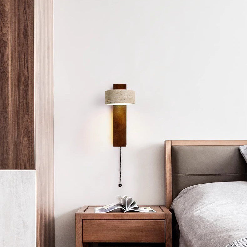 Traditionelle japanische rechteckige runde gelbe Travertin-Massivholz-Wandleuchte mit 1 Licht für das Schlafzimmer 