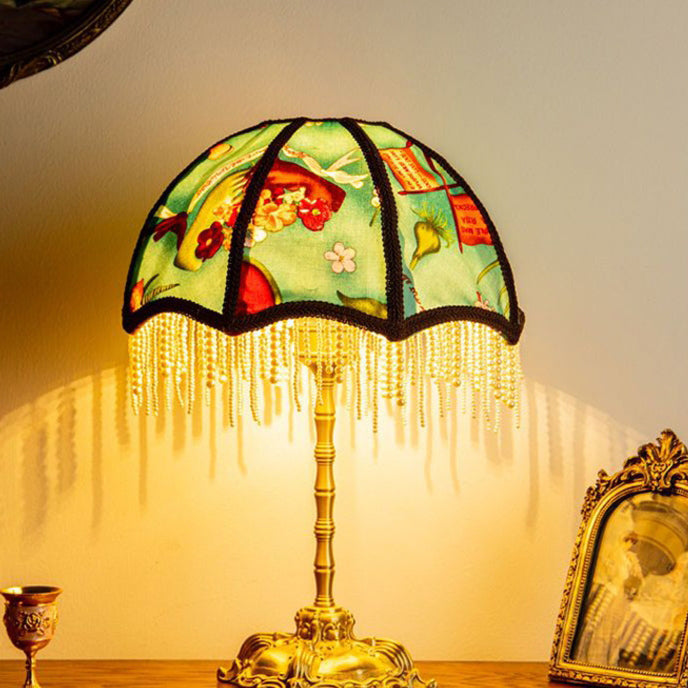 Lampe de table traditionnelle vintage en forme de dôme avec demi-perle ronde et pampille en tissu de cuivre plein à 1 lumière pour chambre à coucher 