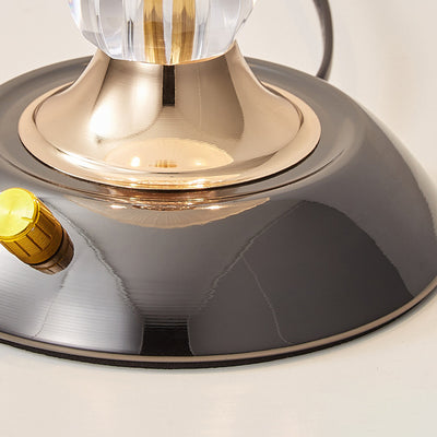 مصباح طاولة بقاعدة حديدية من الأكريليك بظل زجاجي مع قبة من الدانتيل على شكل نصف دائرة بأسلوب عصري بسيط مع ضوء واحد لغرفة المعيشة 