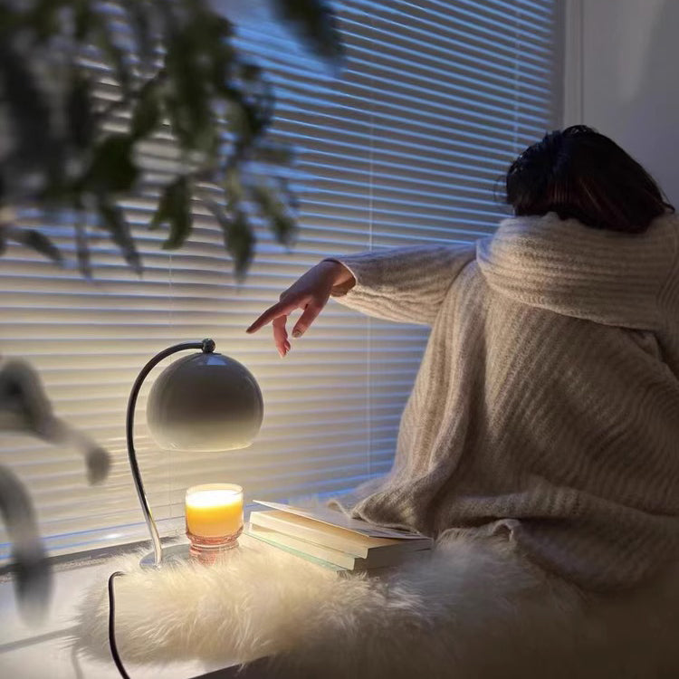 Lampe de table moderne Art Déco en forme de globe en fer avec une lumière pour faire fondre la cire parfumée pour la chambre 