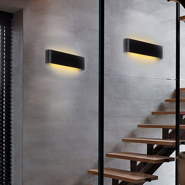 Moderne minimalistische rechteckige Aluminium-LED-Wandleuchte für das Wohnzimmer 
