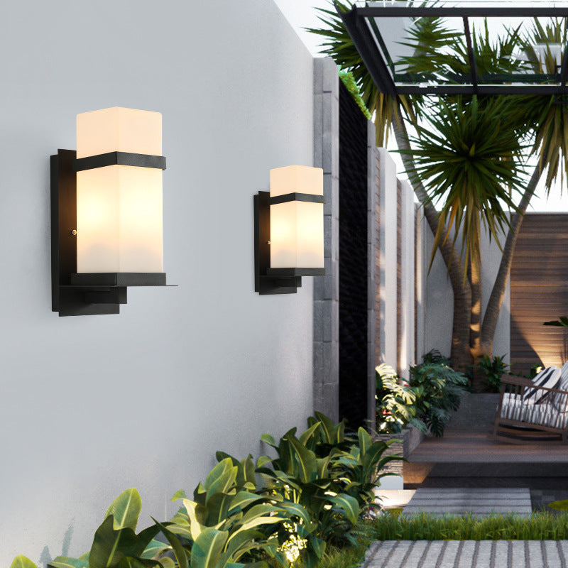 Lámpara Aplique de Pared de 1 Luz con Pantalla de Vidrio y Marco de Hierro Rectangular Moderno Minimalista para Patio Exterior 