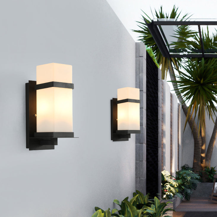 Lámpara Aplique de Pared de 1 Luz con Pantalla de Vidrio y Marco de Hierro Rectangular Moderno Minimalista para Patio Exterior 