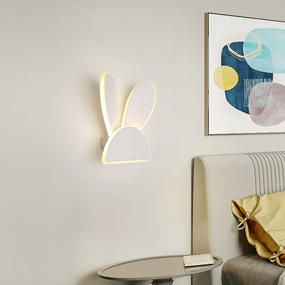 Applique murale LED en fer PVC avec oreilles de lapin et bois de cerf demi-rond créatif contemporain pour chambre 