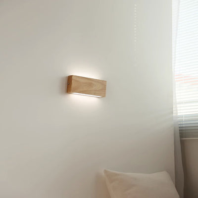 Moderne minimalistische rechteckige Wandleuchte aus Gummibaumholz und Acryl mit LED für das Schlafzimmer 