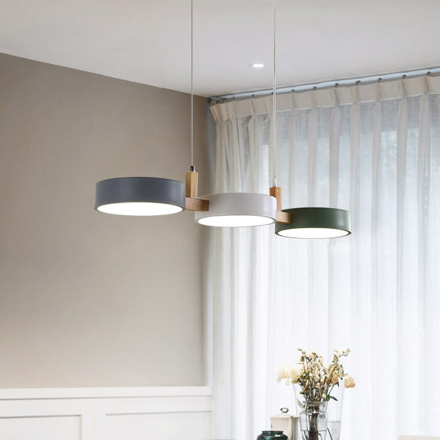Lustre contemporain nordique rond en fer, acrylique et bois avec LED pour salle à manger 
