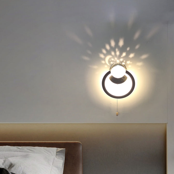 Zeitgenössische nordische runde Globus Eisen Aluminium Acryl LED Wandleuchte für Schlafzimmer 