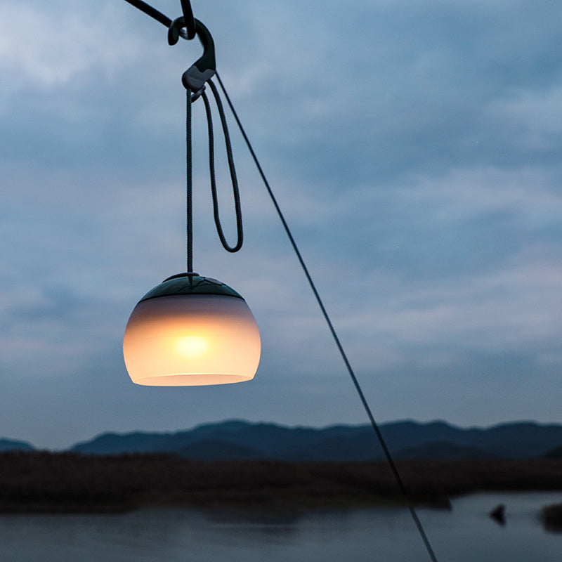 Moderne minimalistische wiederaufladbare Globus-LED-Außenleuchte aus Kunststoff für den Außenbereich 