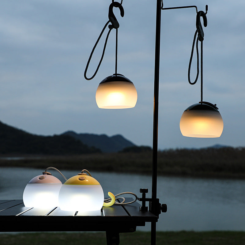 Moderne minimalistische wiederaufladbare Globus-LED-Außenleuchte aus Kunststoff für den Außenbereich 