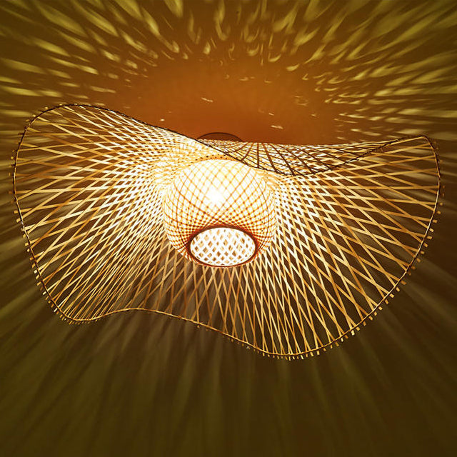 Traditionelle chinesische runde Strohhutform Bambus 1-Licht Semi-Flush-Montage Deckenleuchte für Wohnzimmer 