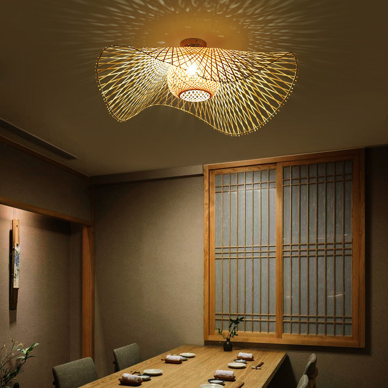 Traditionelle chinesische runde Strohhutform Bambus 1-Licht Semi-Flush-Montage Deckenleuchte für Wohnzimmer 
