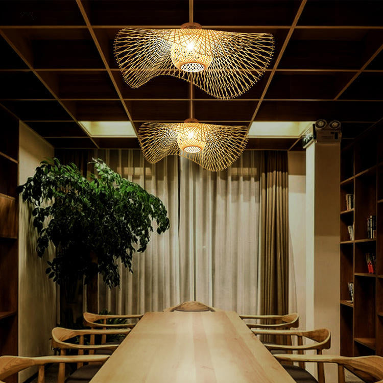 Traditionelle chinesische runde Strohhutform Bambus 1-Licht Semi-Flush-Montage Deckenleuchte für Wohnzimmer 