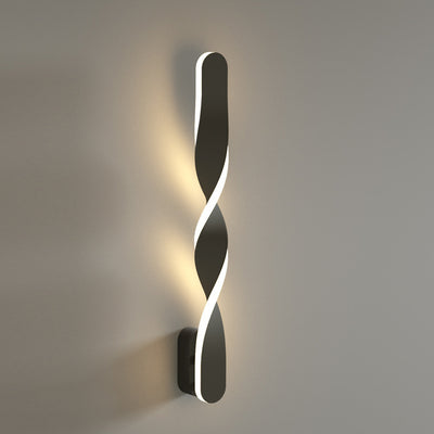 Moderne minimalistische Spiral-Twist-Wandleuchte aus langem Eisen und Aluminium mit LED für das Schlafzimmer 