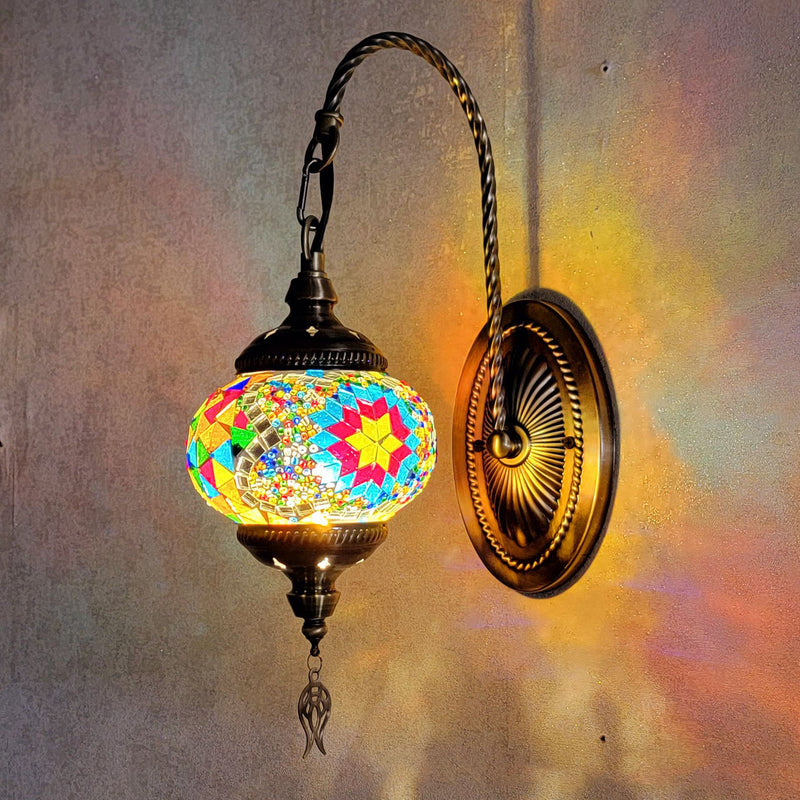Lámpara de Aplique de Pared de Vidrio Manchado de Hierro Ovalado de Poste Curvado Tradicional Tiffany de 1 Luz para Sala de Estar 
