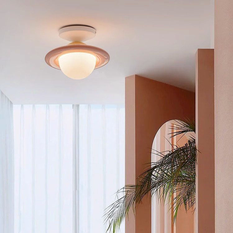 Plafonnier semi-encastré LED en résine de verre en acier au carbone cercle globe créatif contemporain pour couloir 