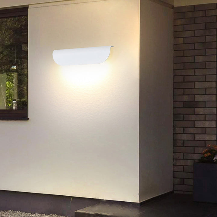 Moderna lámpara de pared LED de aluminio y vidrio en forma de rectángulo minimalista y resistente al agua para patio exterior 