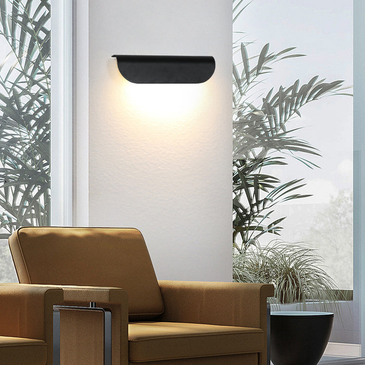 Moderna lámpara de pared LED de aluminio y vidrio en forma de rectángulo minimalista y resistente al agua para patio exterior 