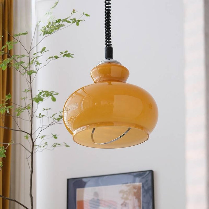 Lampe suspendue contemporaine rétro crème ovale ronde en fer avec abat-jour en verre à 1 lumière pour salon 