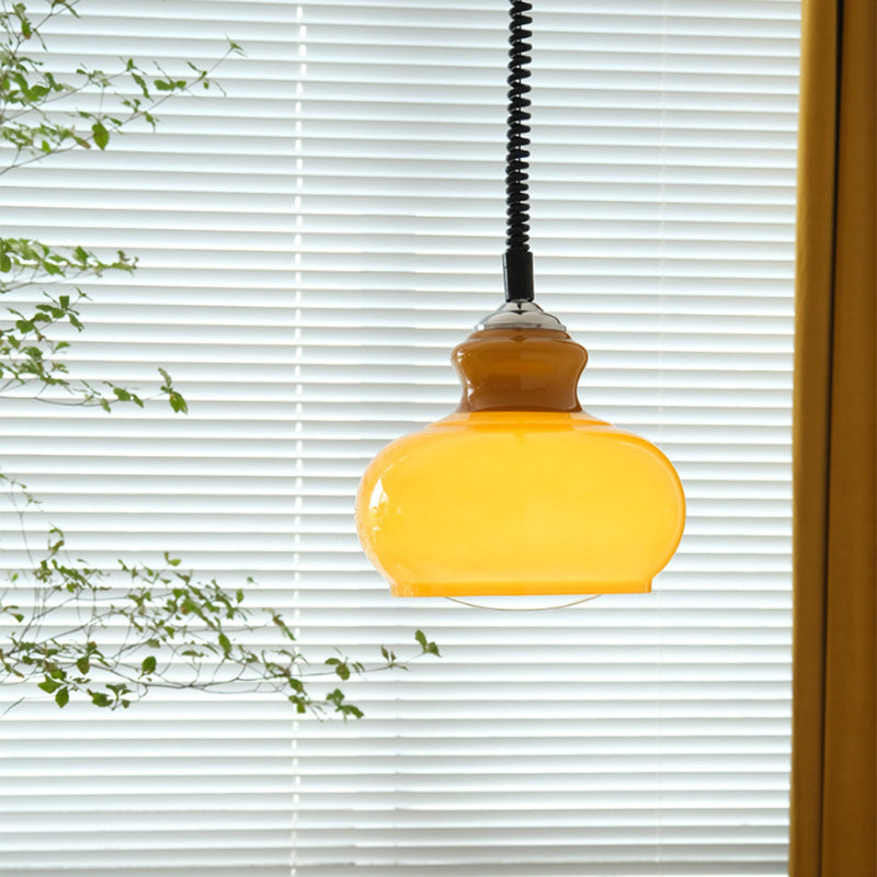 Lampe suspendue contemporaine rétro crème ovale ronde en fer avec abat-jour en verre à 1 lumière pour salon 