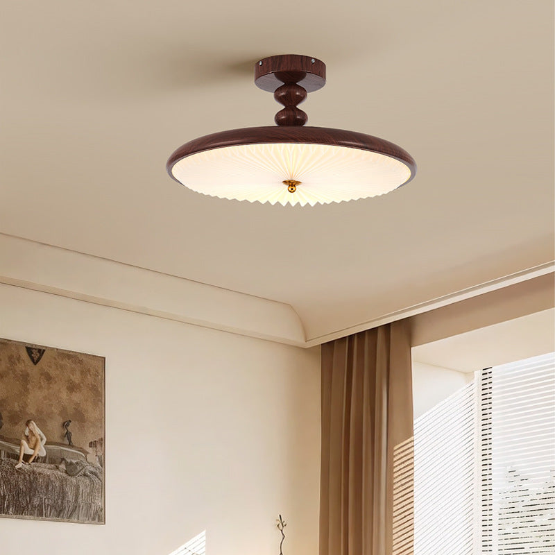 Plafonnier semi-encastré à LED avec abat-jour en PVC plissé et cadre en fer à perles rondes rétro contemporain pour chambre 