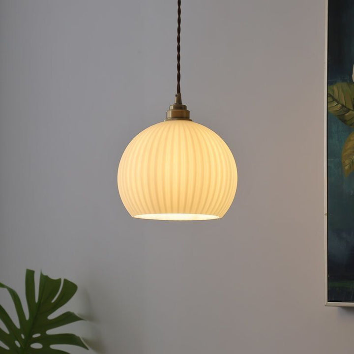 Traditionelle japanische Globus gestreifte Glasschirm Eisen 1-Licht Pendelleuchte für Wohnzimmer 