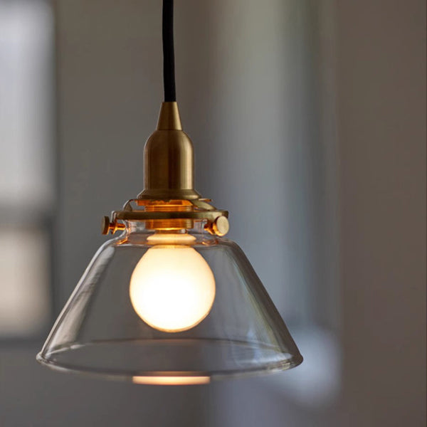 Abat-jour en verre rayé trapézoïdal rond nordique contemporain en laiton avec une lumière suspendue pour salon 
