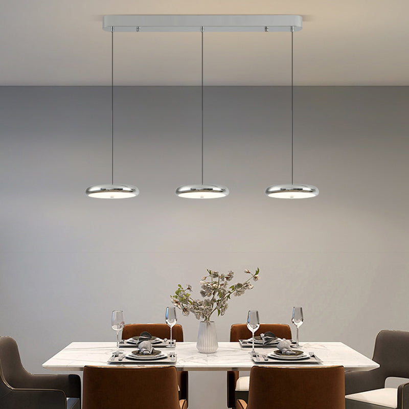 Zeitgenössischer nordischer runder Frisbee-förmiger Hardware-Acryl-LED-Insel-Licht-Kronleuchter für das Esszimmer 