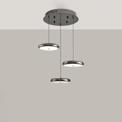 Zeitgenössischer nordischer runder Frisbee-förmiger Hardware-Acryl-LED-Insel-Licht-Kronleuchter für das Esszimmer 