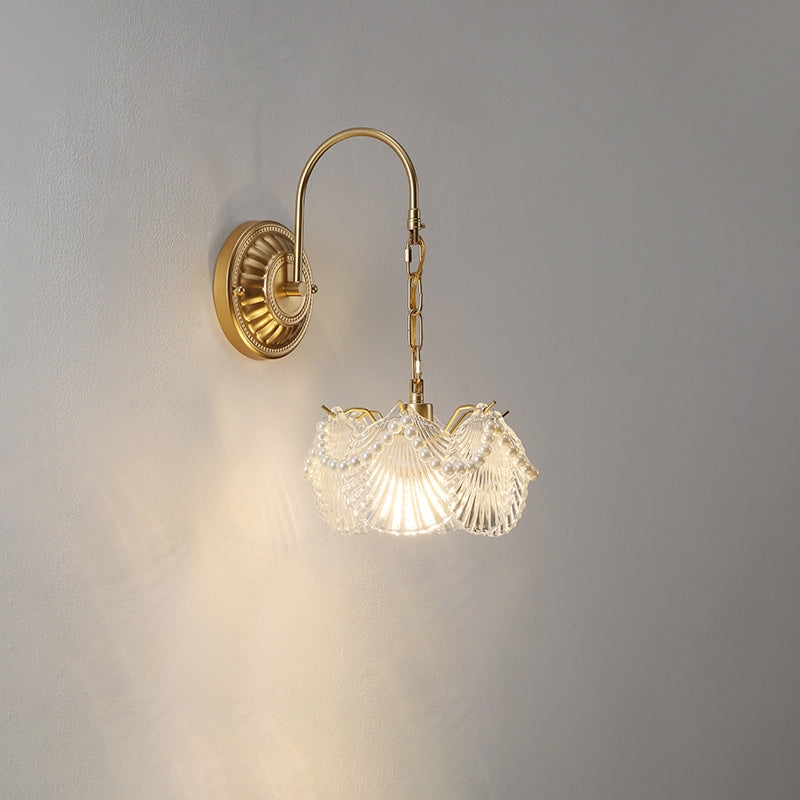 Lámpara de pared de 1 luz de hierro con pantalla de vidrio en forma de concha de hoja de flor redonda curva francesa tradicional para sala de estar 