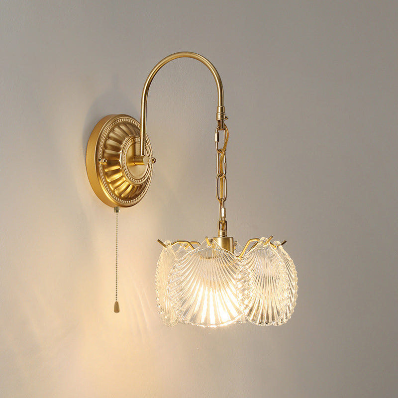 Lámpara de pared de 1 luz de hierro con pantalla de vidrio en forma de concha de hoja de flor redonda curva francesa tradicional para sala de estar 