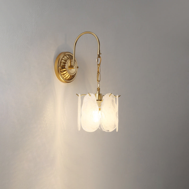 Lámpara de pared de 1 luz de hierro con pantalla de vidrio en forma de concha de hoja de flor redonda curva francesa tradicional para sala de estar 