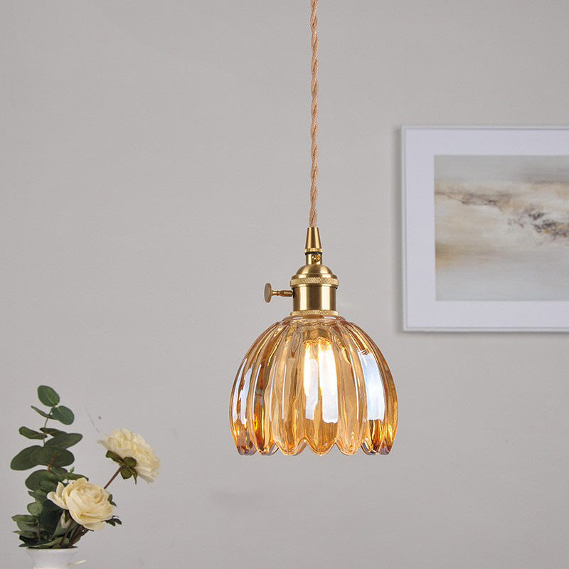 Suspension à 1 lumière en laiton et fer avec abat-jour en verre rond contemporain nordique pour salon 