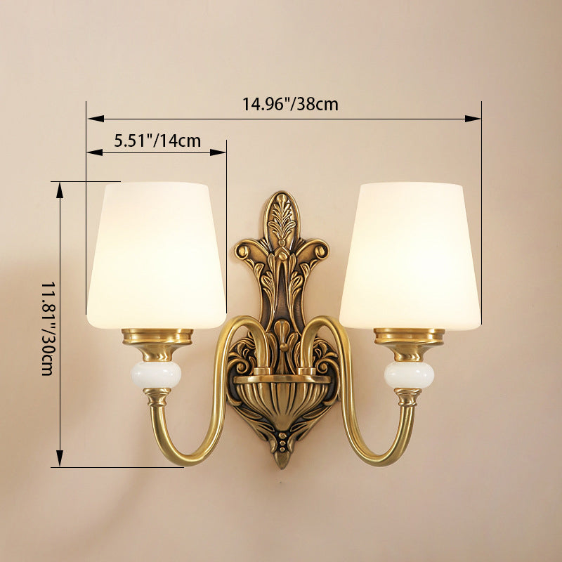 Applique murale en laiton sculpté avec verre en forme de coupe ronde européenne traditionnelle, 1/2 lumière, pour salon 